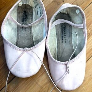 PINK BALLET SHOES